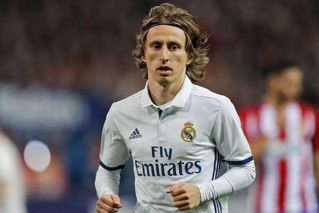 赫拉德-马丁：客战国米是生涯最佳比赛；选18号是因为阿尔巴